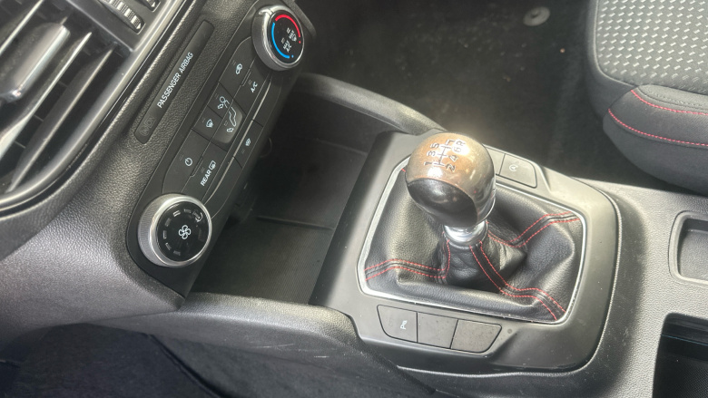 Ford Focus 1.0 EcoBoost 125 ST-Line 5dr Petrol Hatchback